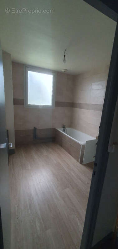 Maison à LAMOTHE-MONTRAVEL