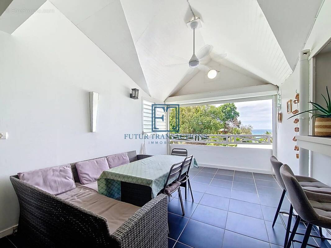 Appartement à LE GOSIER