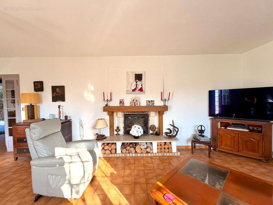 Maison familiale 240 m2 Urrugne   Vue montagnes, T2 indépendant, jardin - photo 4