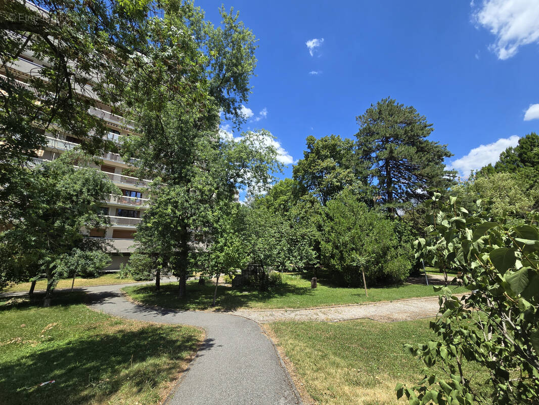 Appartement à SASSENAGE