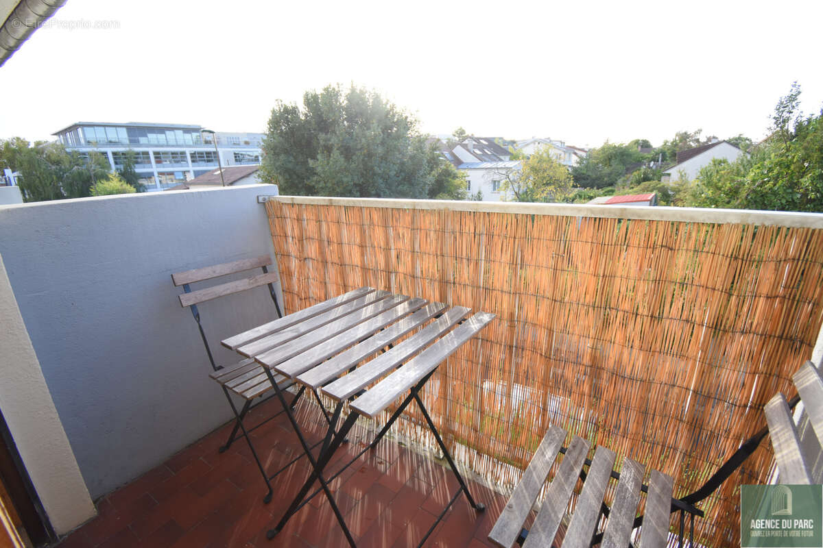 Appartement à SURESNES