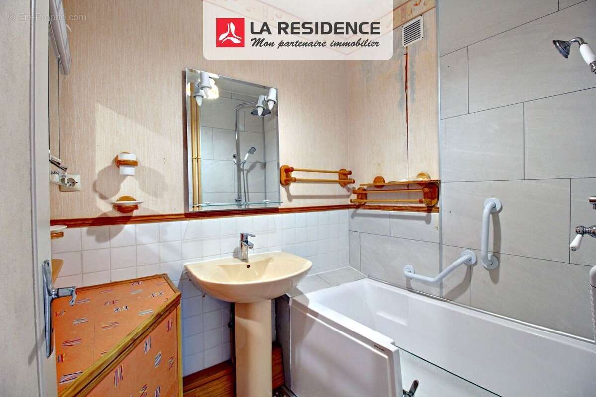Appartement à LES MUREAUX