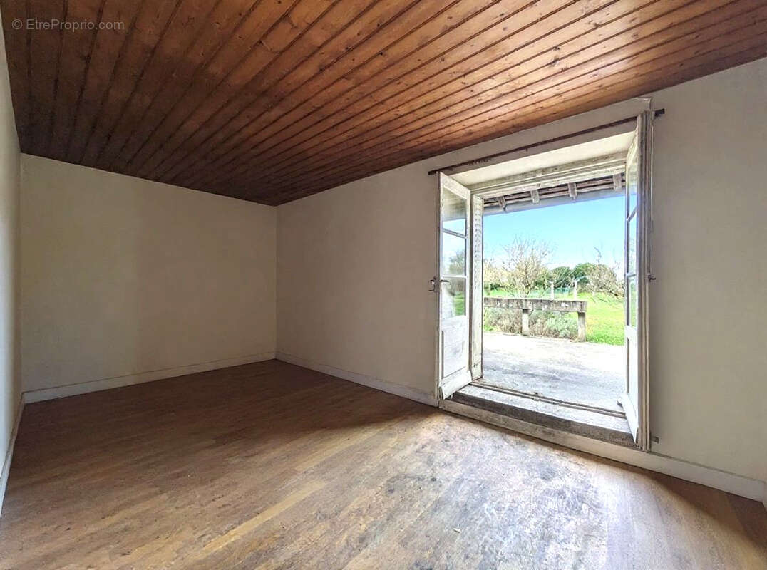 Maison à PLEINE-FOUGERES