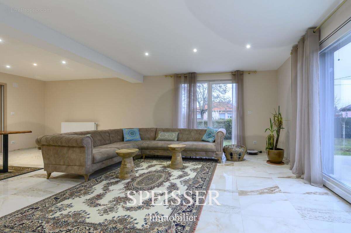 Maison à STRASBOURG