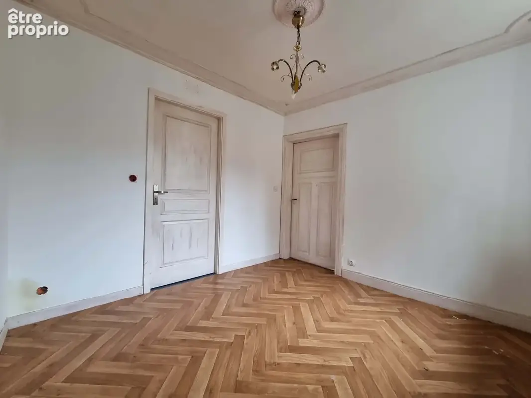Maison 6 pièces 185 m² à vendre à Lutzelbourg (57820) - photo 6