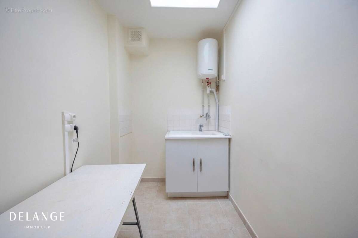 Eglise Jeanne d'Arc - Superbe duplex de 145,42 m² avec balcons - photo 22