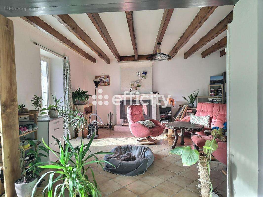 Maison à SAINT-HILAIRE-LA-PALUD