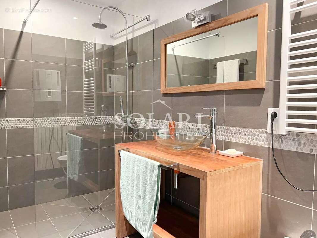 Maison à THEOULE-SUR-MER