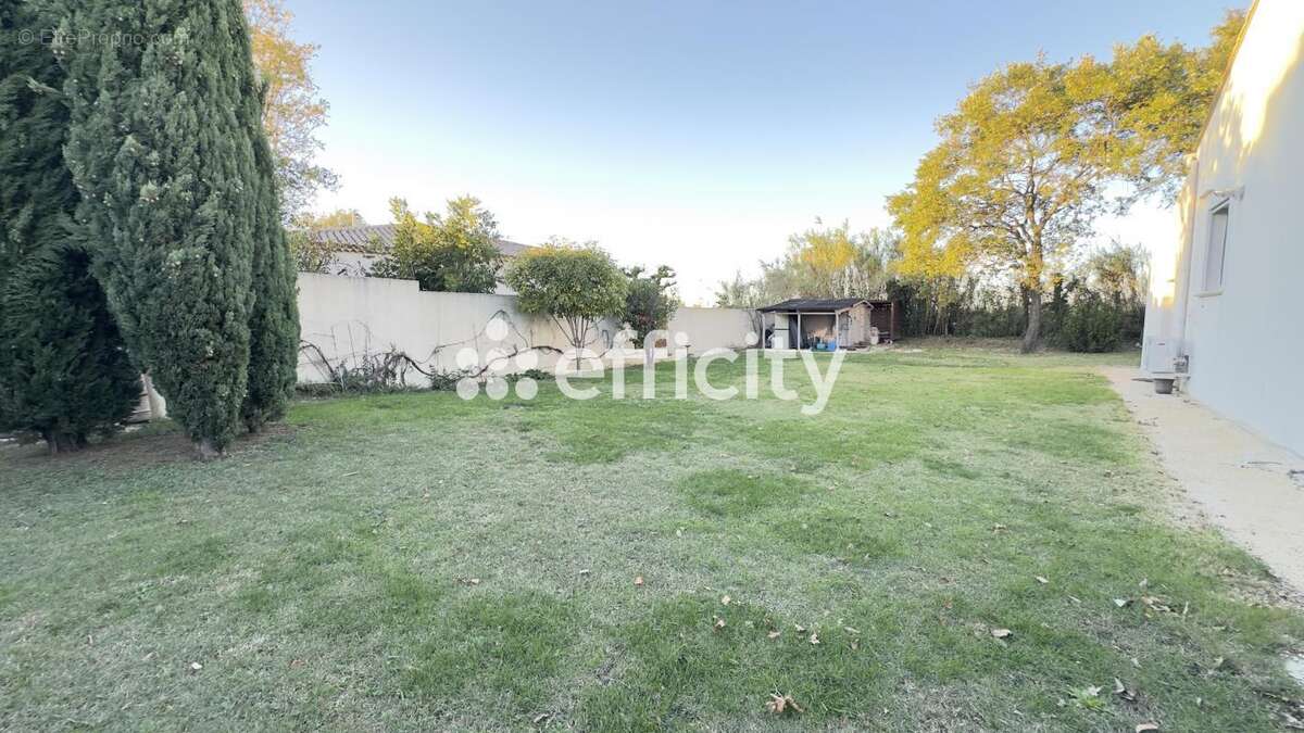 Maison à SAINT-PAUL-TROIS-CHATEAUX