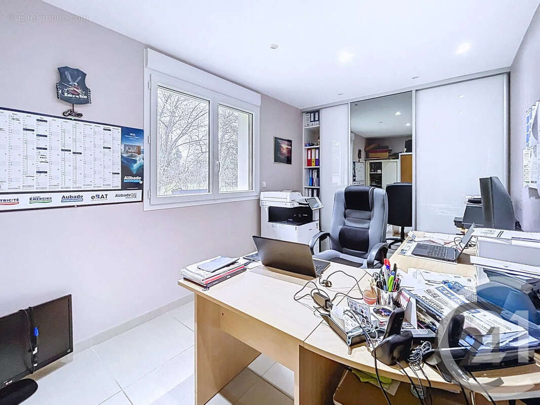 Maison 204 m² à Lusigny-Sur-Barse  - photo 9