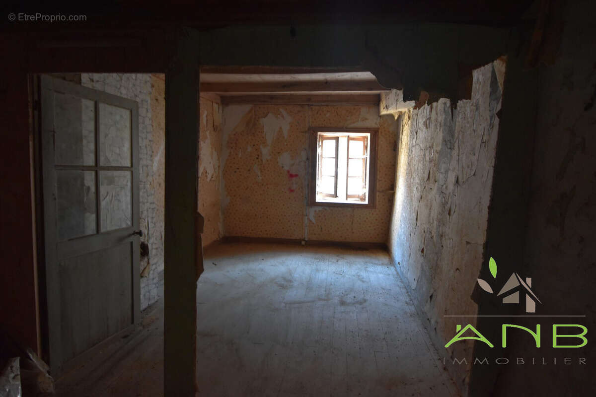 Maison à BUSSEROLLES