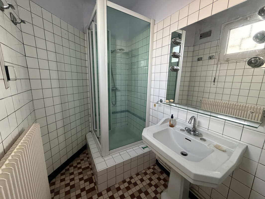 Maison à SAINT-JULIEN-LES-VILLAS