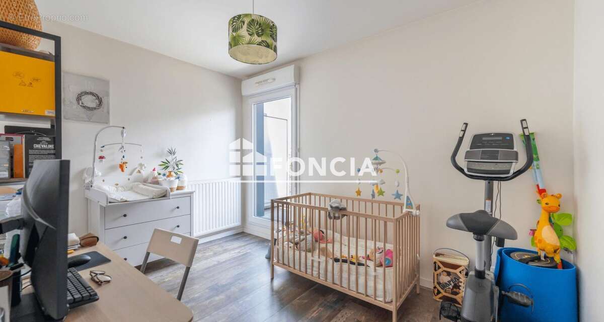 Appartement coup de cœur – Dernier étage avec exceptionnelle terrasse de 45 m² ! - photo 10