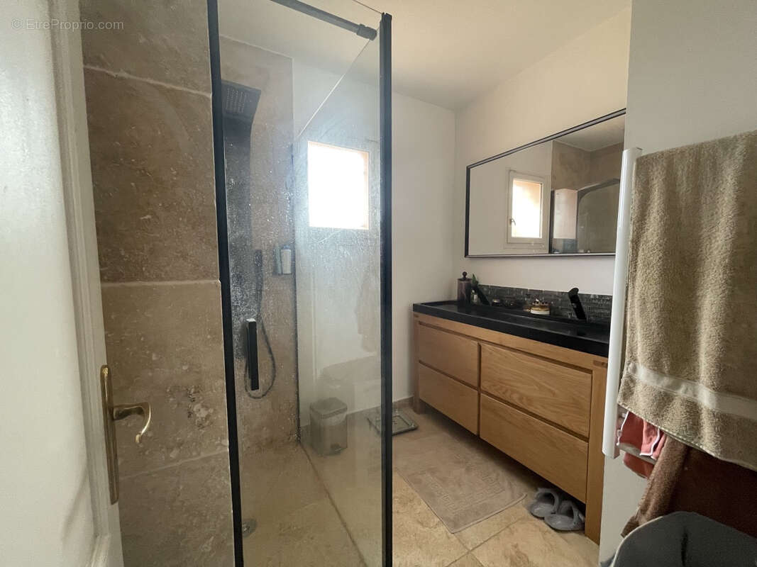 Maison à PLAN-DE-LA-TOUR