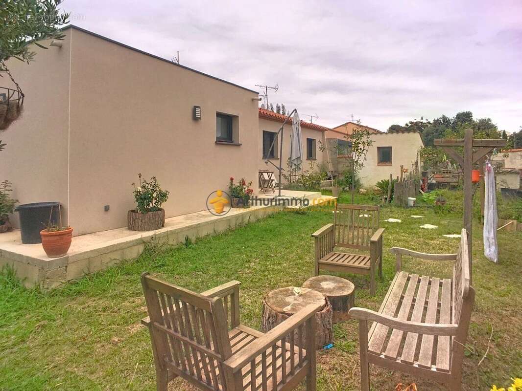 Maison à VILLENEUVE-DE-LA-RAHO