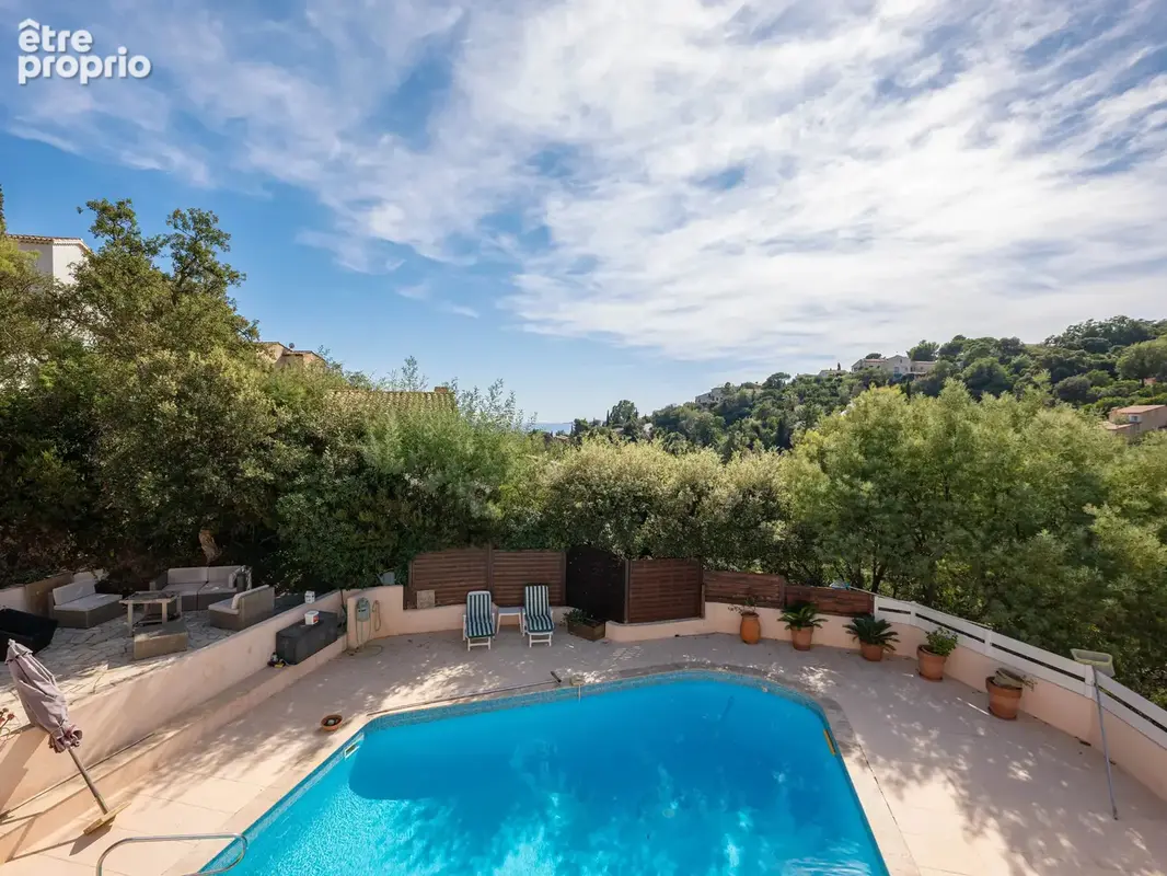 Villa Provençale fort potentiel les Issambres - photo 2
