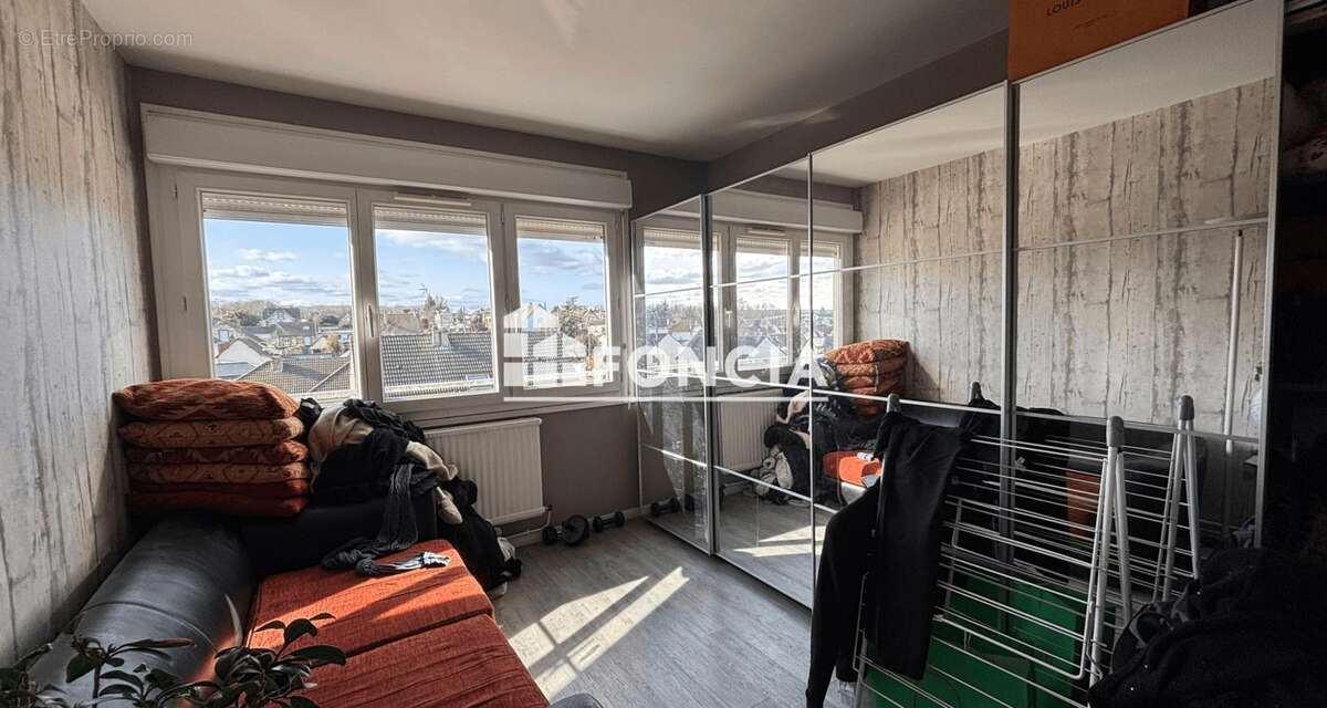 Appartement à SAINT-ETIENNE-DU-ROUVRAY
