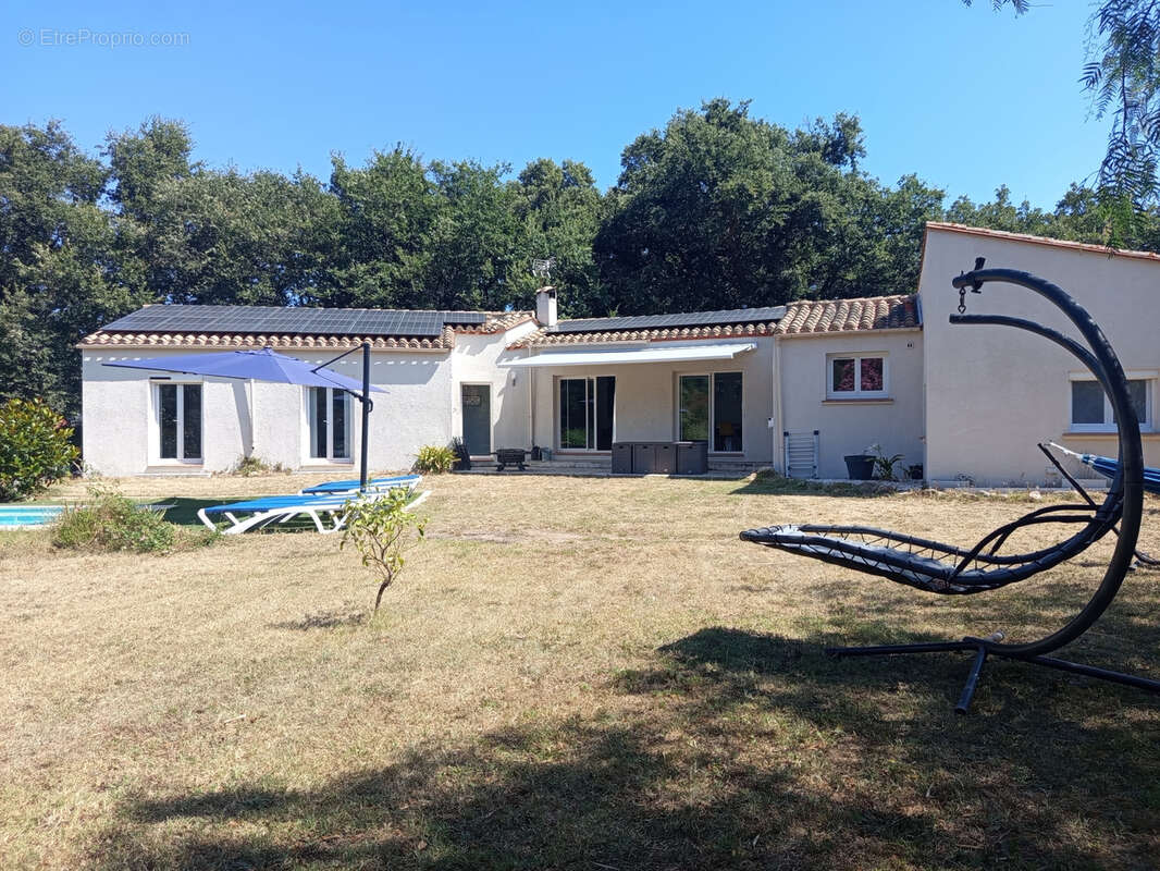 Maison à LAROQUE-DES-ALBERES