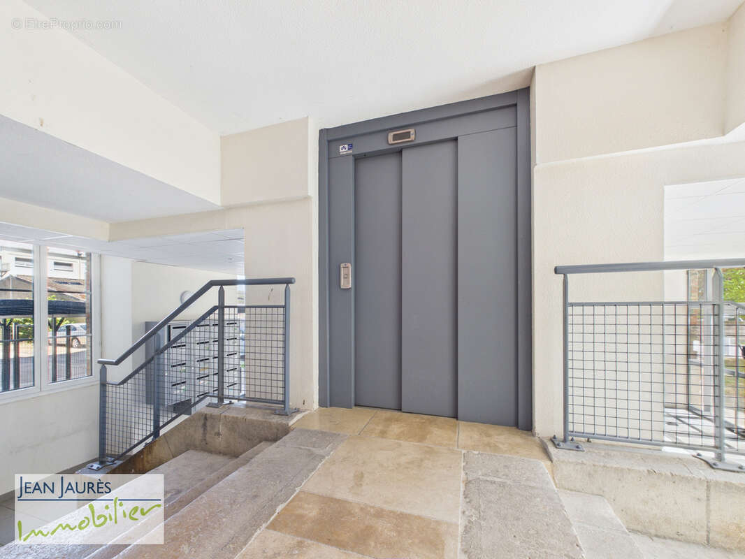 Appartement T2 de charme   57 m2   Ancienne Malterie de Champagne   Parking privatif   À deux pas de Troyes - photo 9