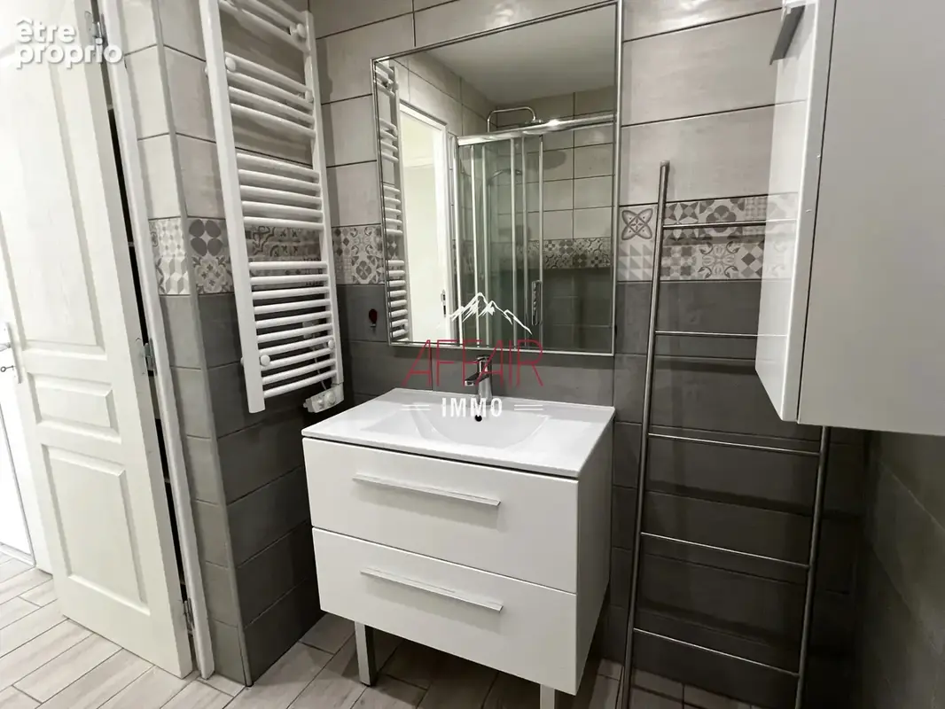 Appartement T2 rénové à Ville la Grand 74100 - photo 8