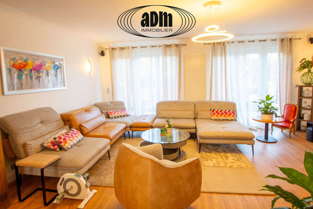 Maison à CHAMPS-SUR-MARNE