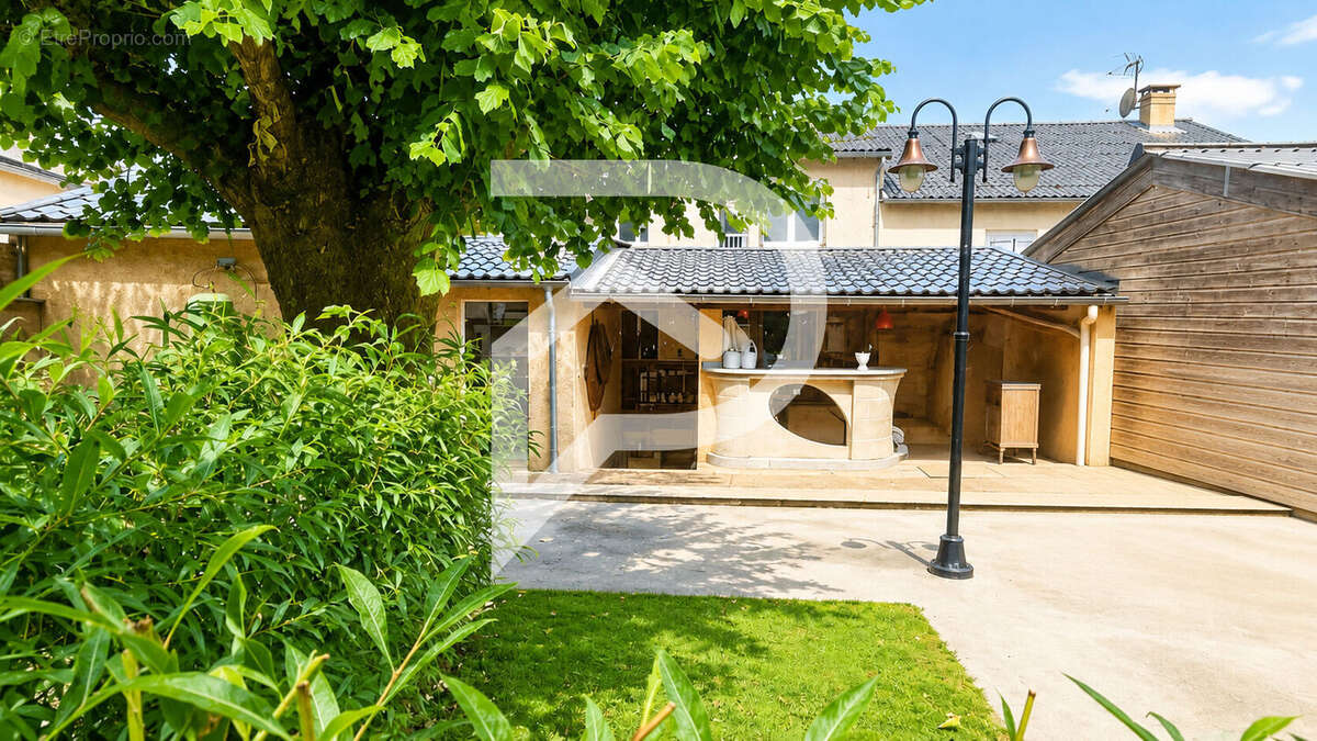 Fonds de commerce - photo 9