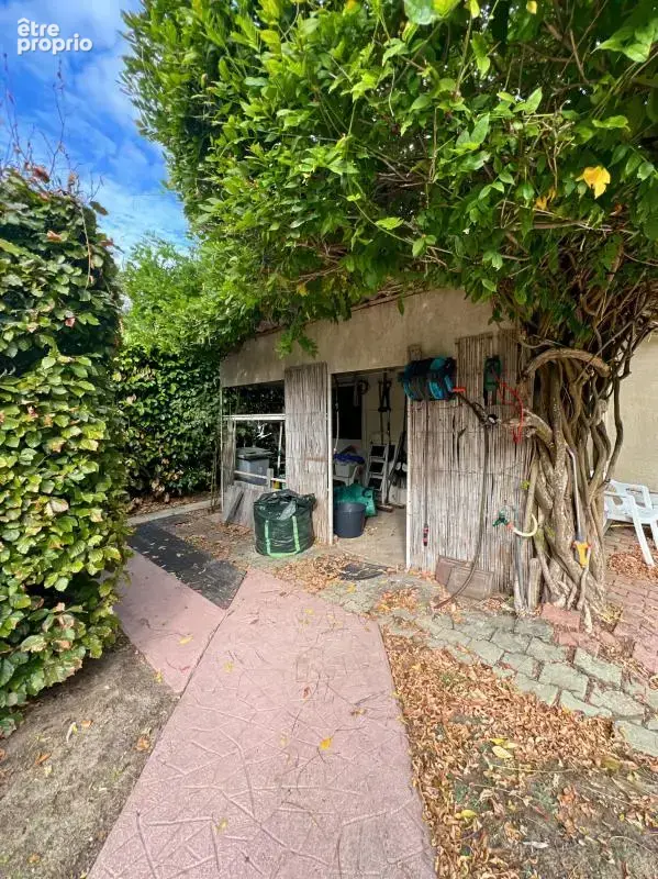 Maison familiale avec piscine, espace indépendant et grand jardin verdoyant - photo 59