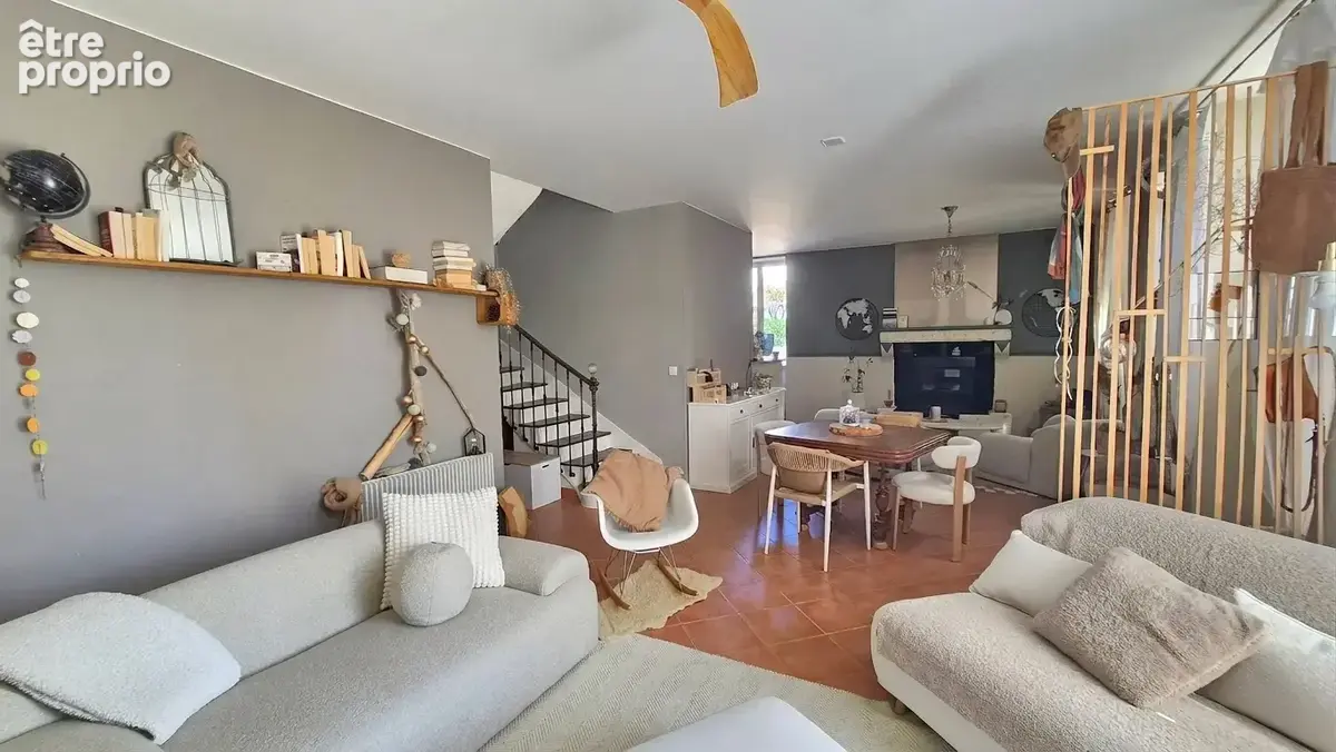 Maison en pierre rénovée - 3 chambres - Cour de 70 m2 - - photo 10