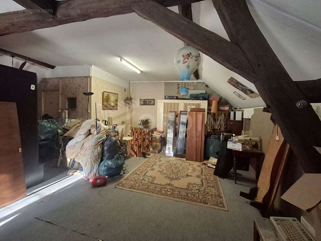 Maison à ANCY-LE-FRANC