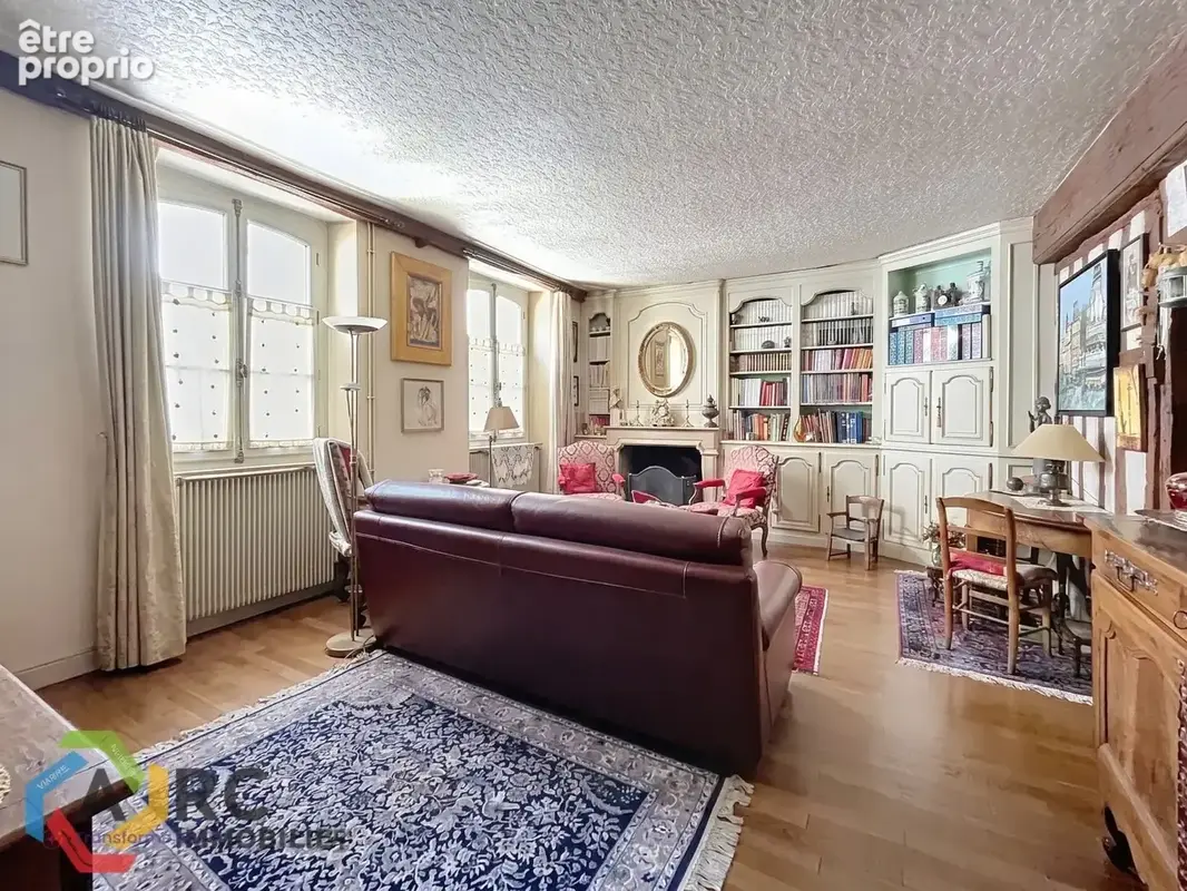 Maison de Caractère à Vendre dans Quartier Saint Marceau - photo 4