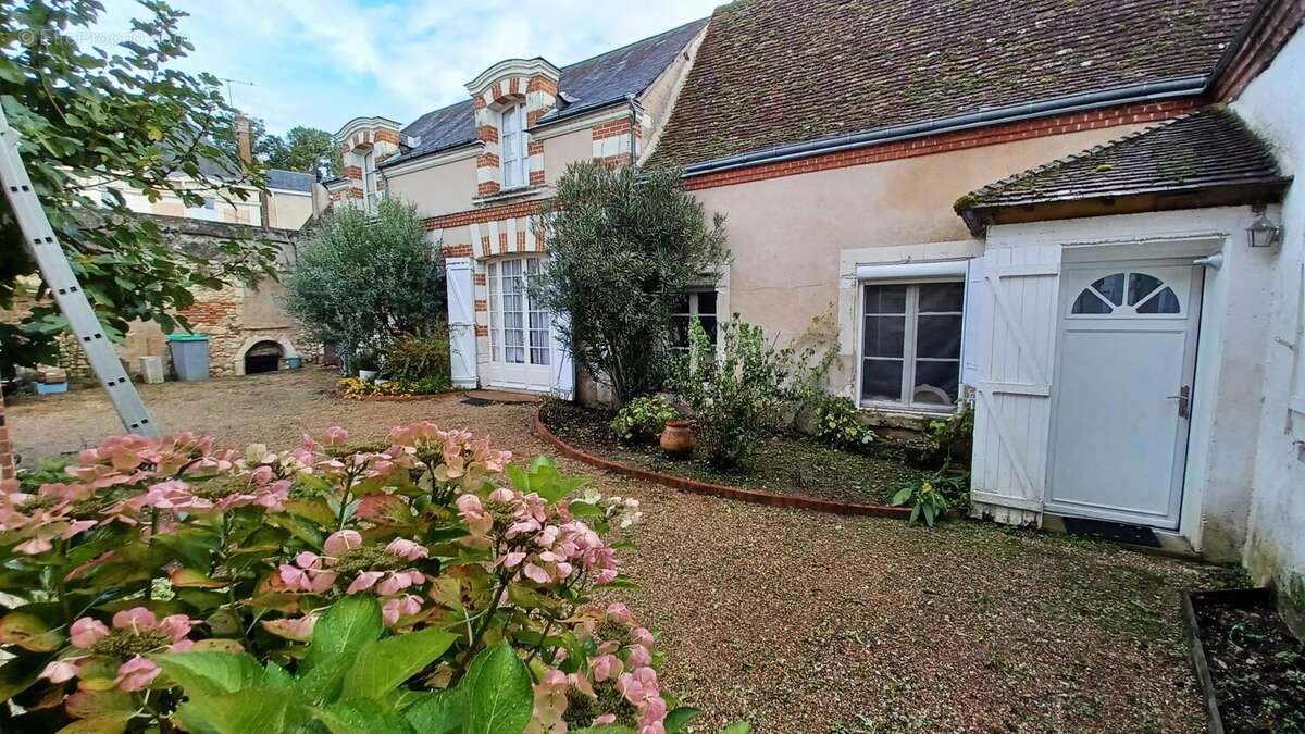 Maison à LIMERAY