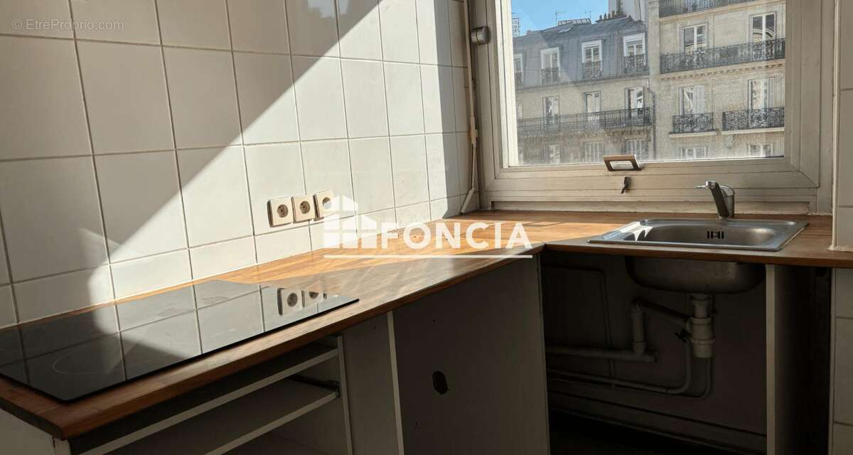 Appartement à PARIS-17E