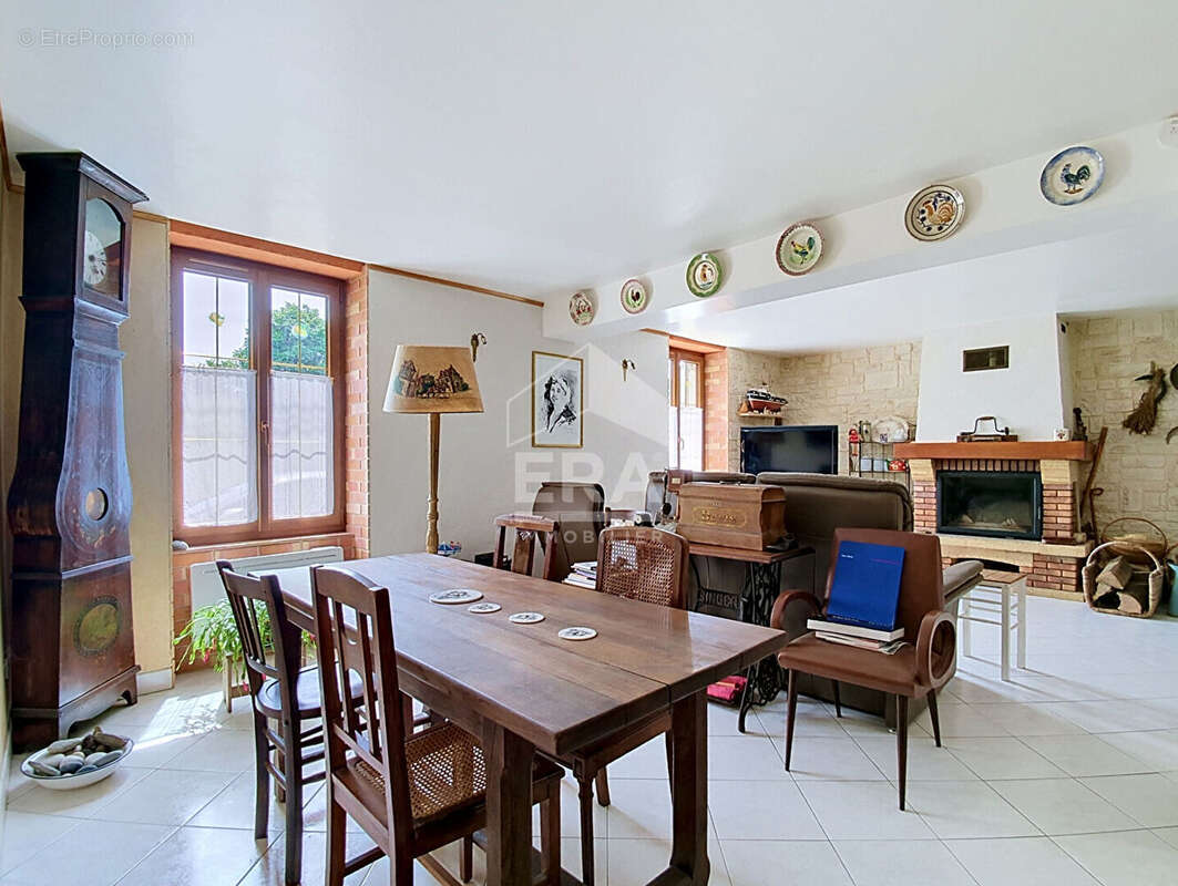 Maison à MAREIL-EN-FRANCE