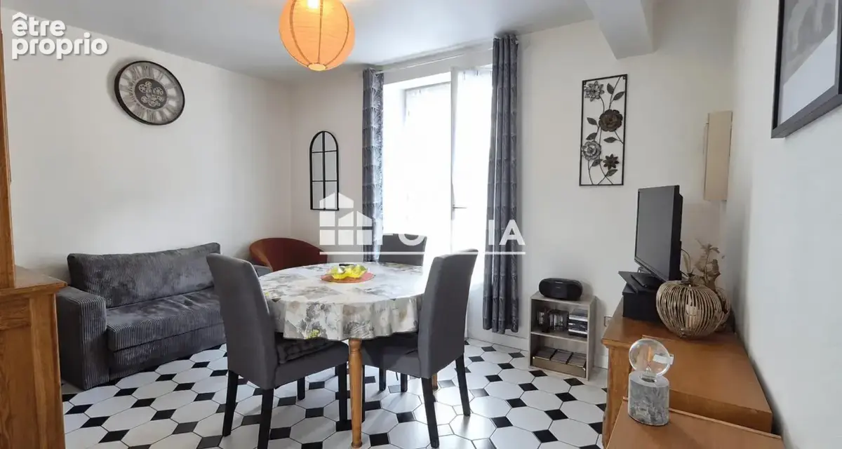 Château-thierry – ensemble immobilier avec 3 appartements, cour, jardin et nombreuses dépendances - photo 6