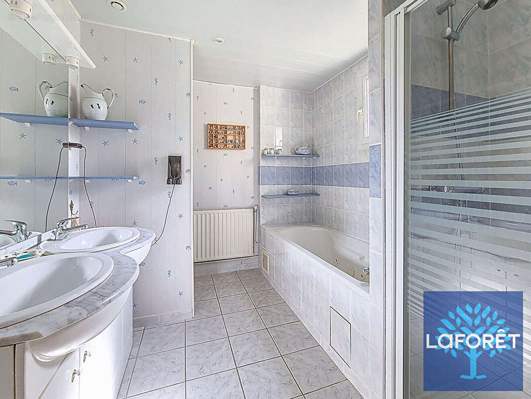 Maison à JANVILLE-SUR-JUINE