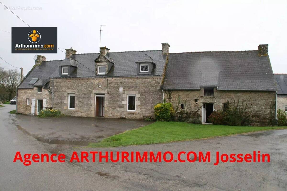 Maison à SAINT-SERVANT