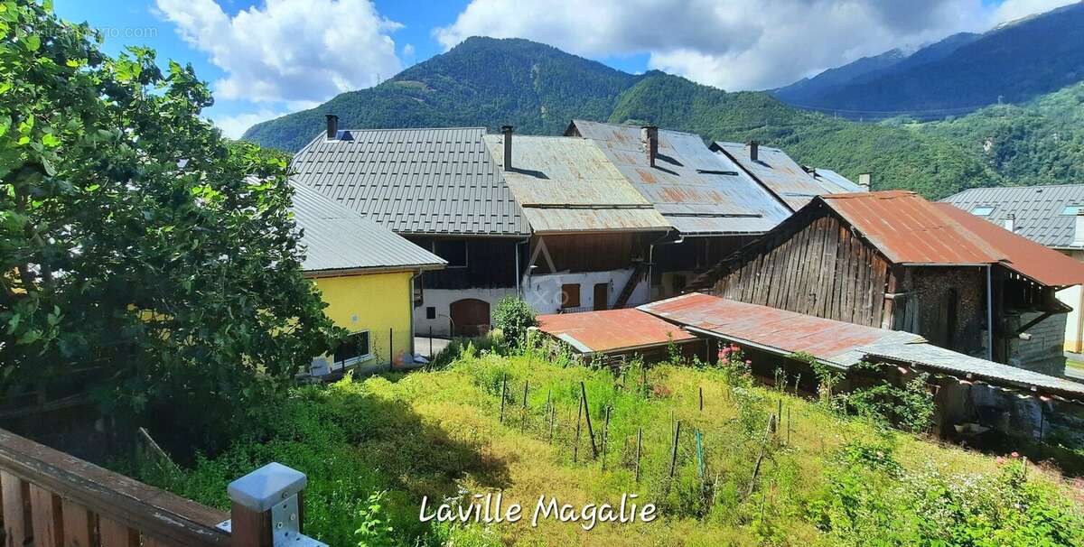 Maison à CEVINS