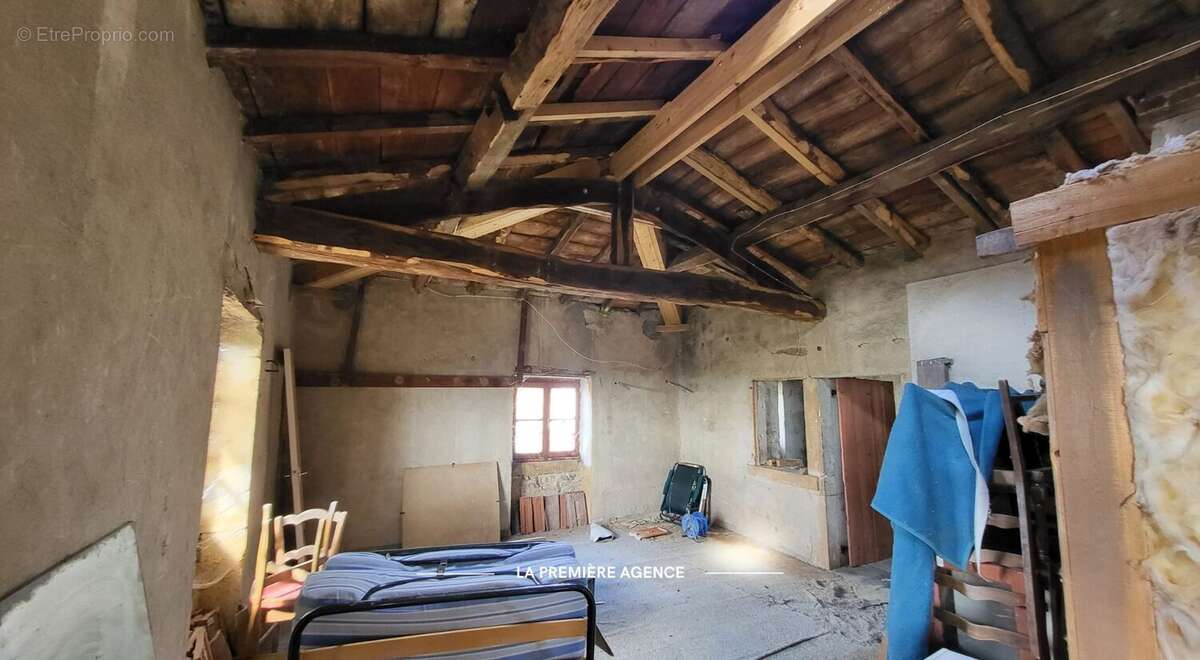 Maison à PONTCHARRA-SUR-TURDINE