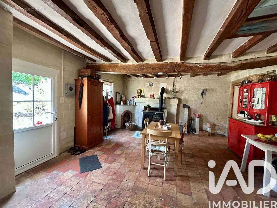 Maison 138 m² à Roiffe  - photo 6