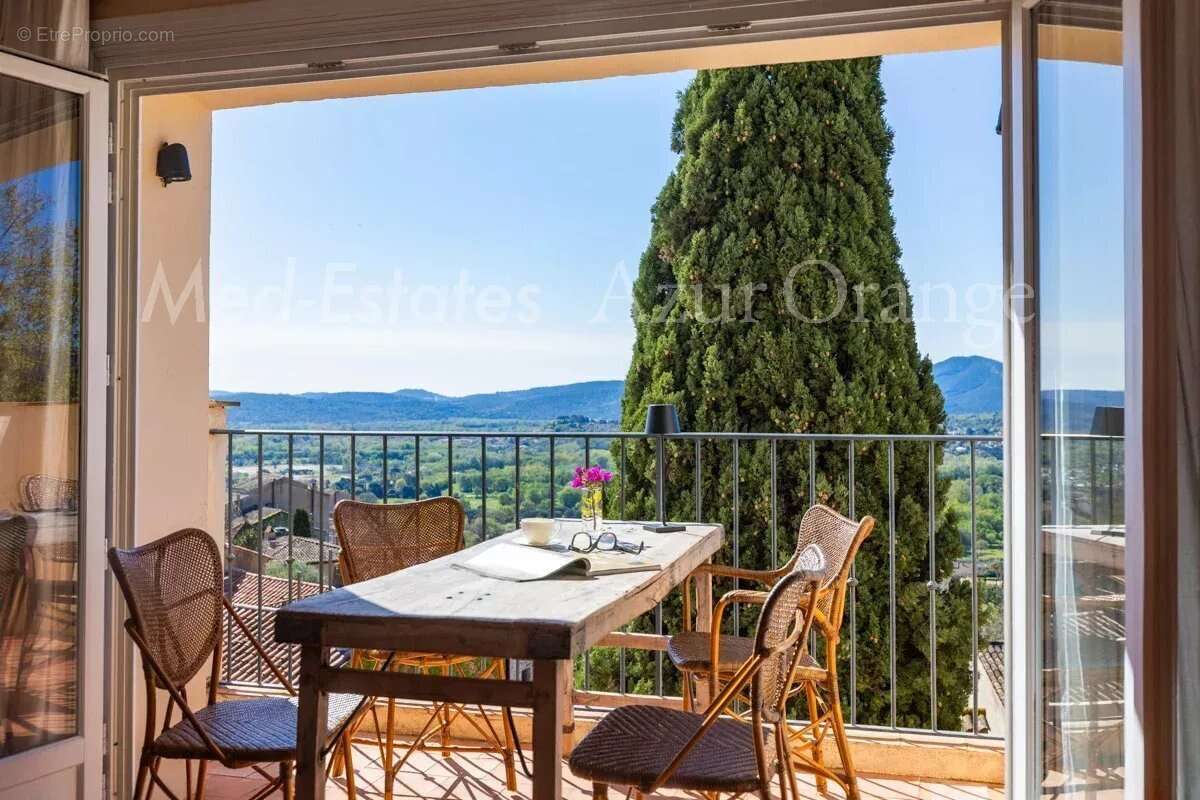 Appartement à GRIMAUD