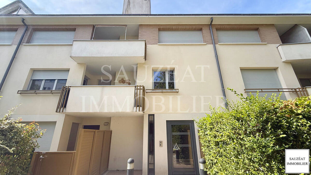 Appartement à BAGNEUX