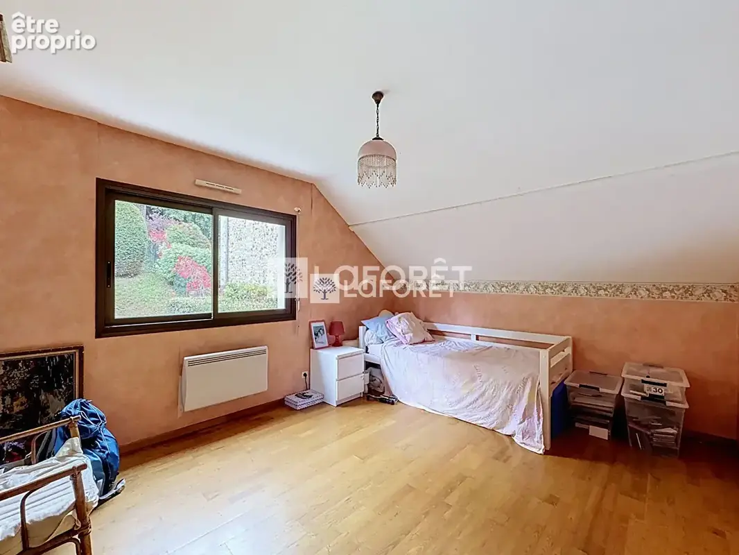 Maison contemporaine - Vue dégagée et proximité de la gare - photo 10