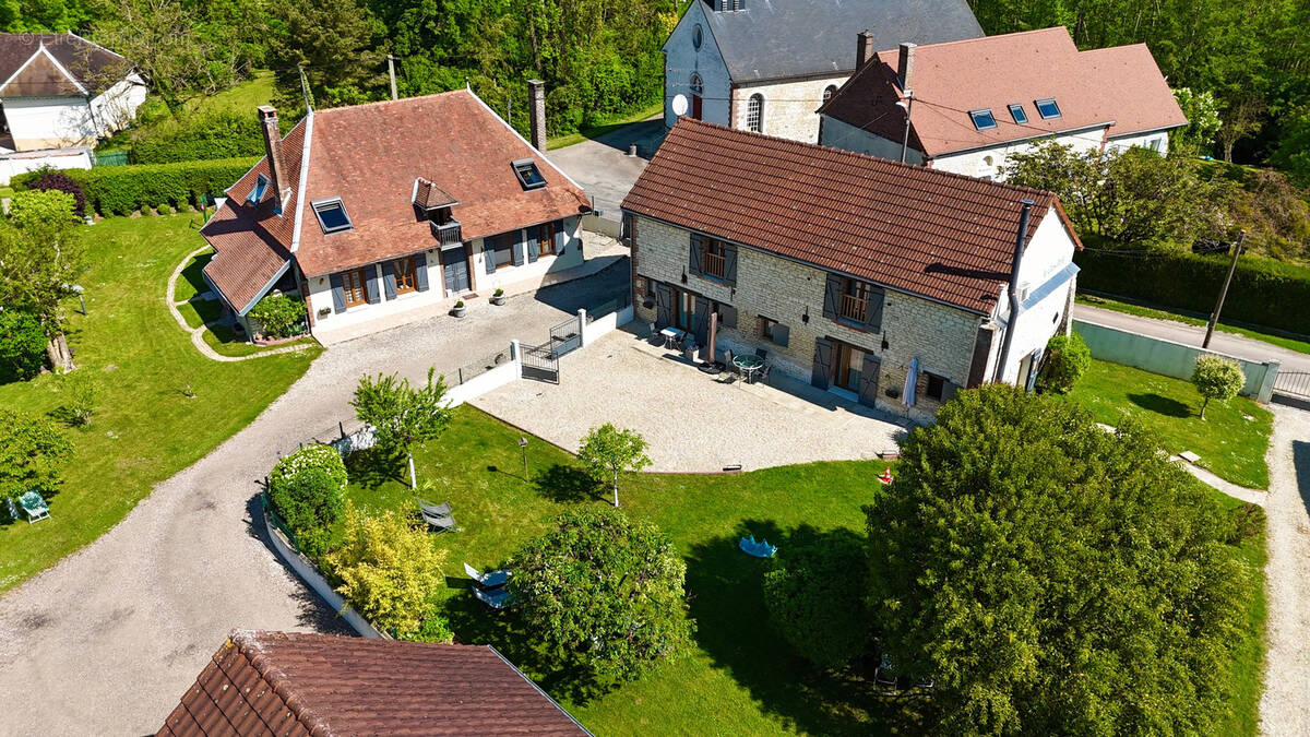 Maison à AUXON