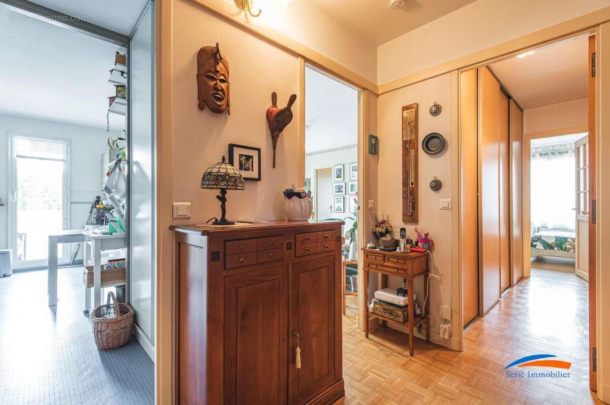   - Appartement à REIMS