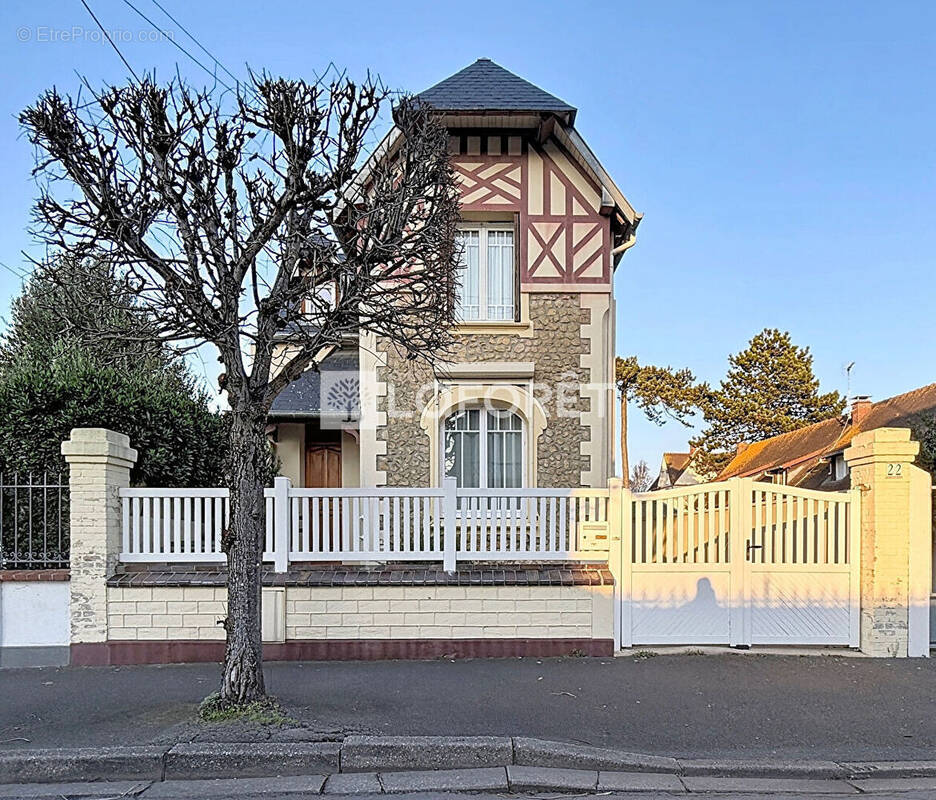 Maison à OUISTREHAM