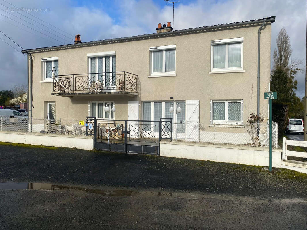 Maison à DUN-LE-PALESTEL