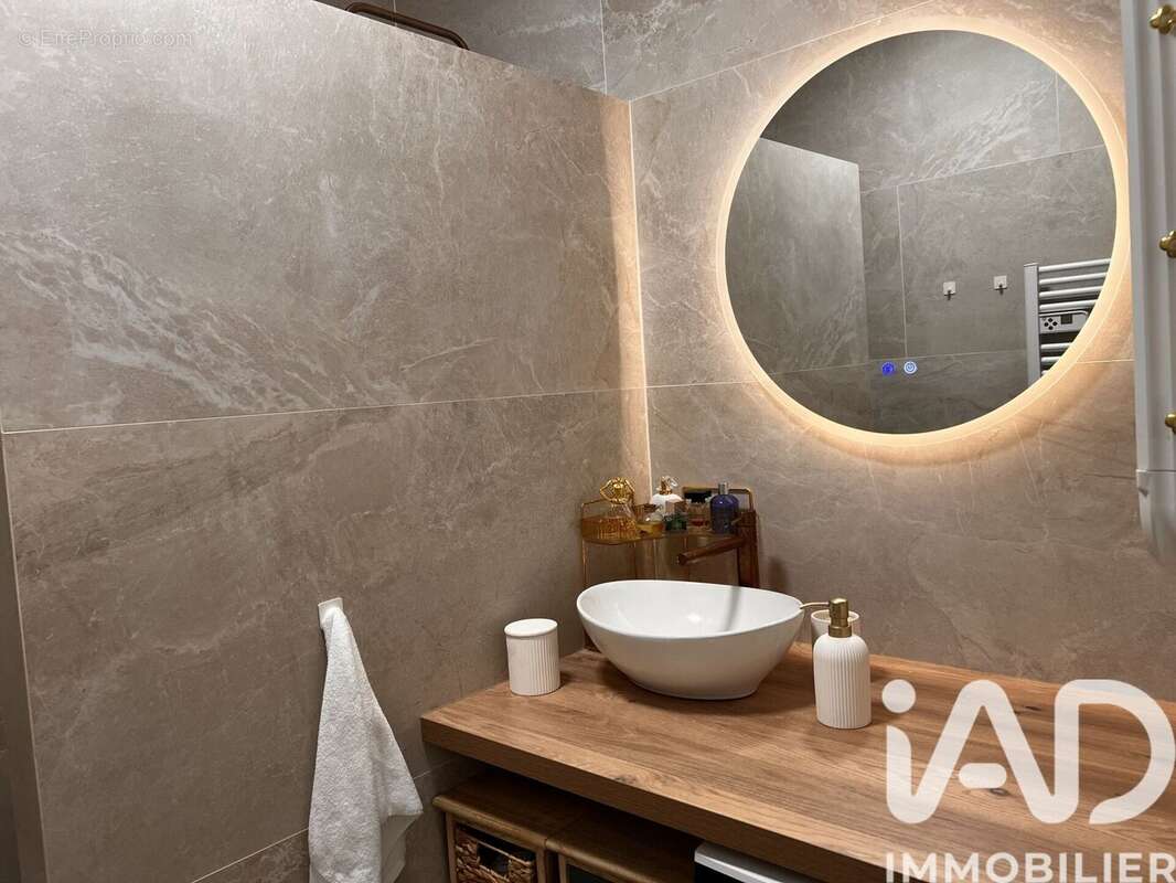 Photo 8 - Appartement à MARSEILLE-11E