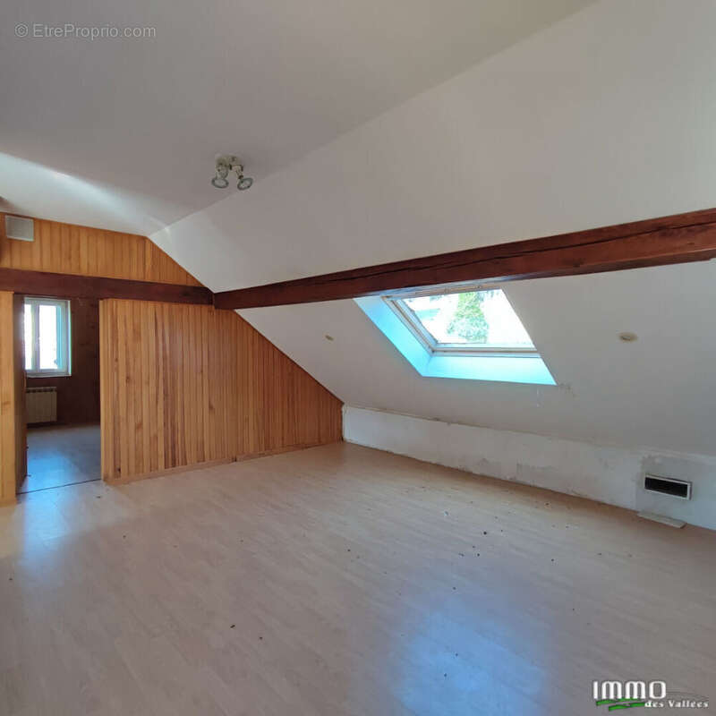 Appartement à SAINT-NABORD