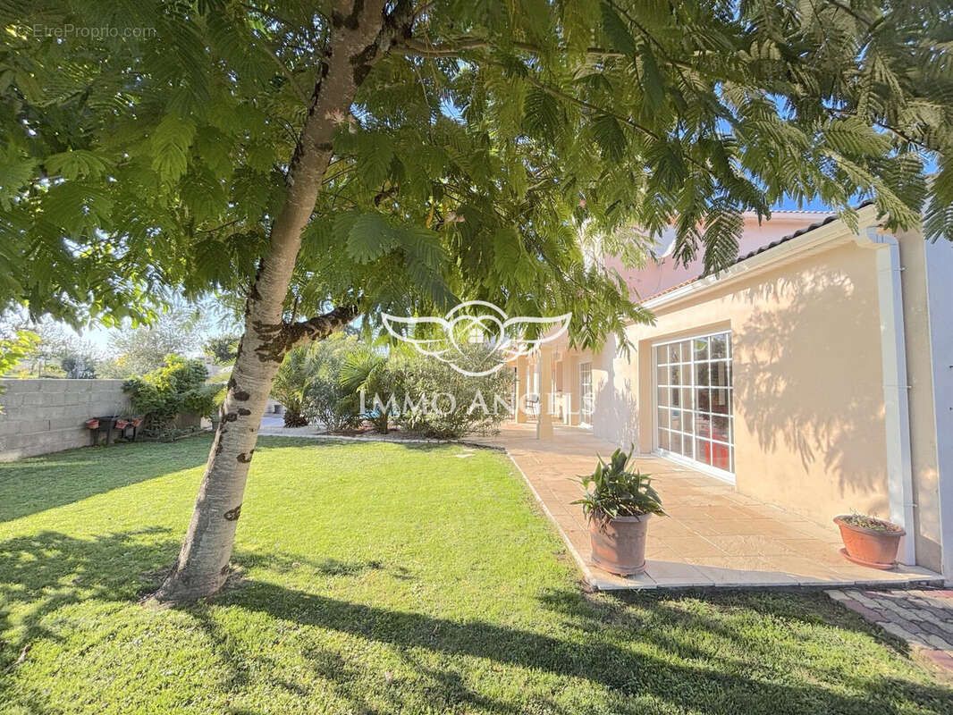 Maison à SAINT-SULPICE-DE-ROYAN