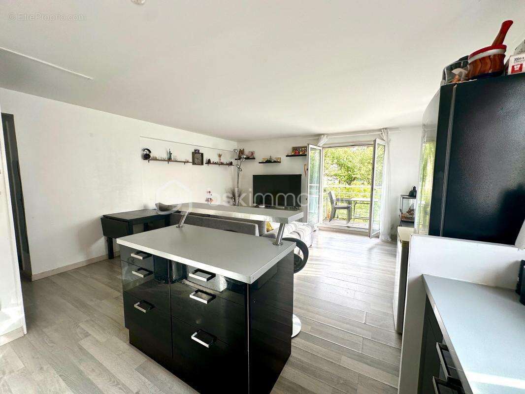 Appartement à SAINT-OUEN-L&#039;AUMONE